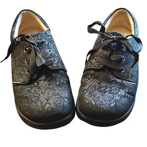 Alegria Black Lace Pattern Flats